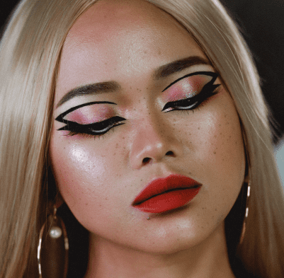 eyeliner grafico