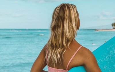 Peinados despeinados y playa ¡Descubre la combinación perfecta del verano 2023!